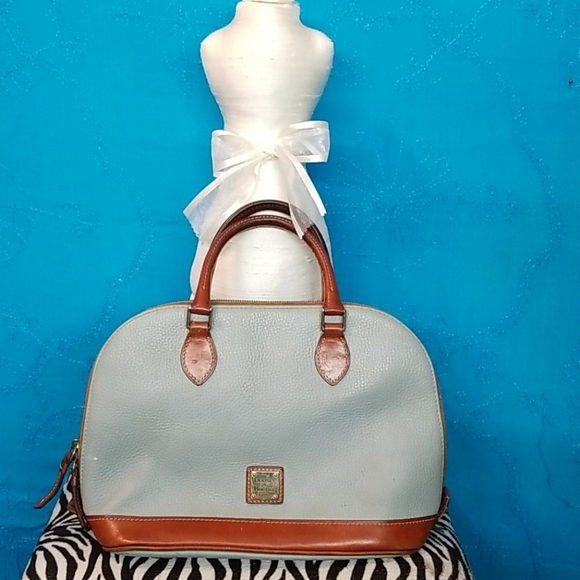 DOONEY AND BOURKE SATCHEL - Picture 2 of 16